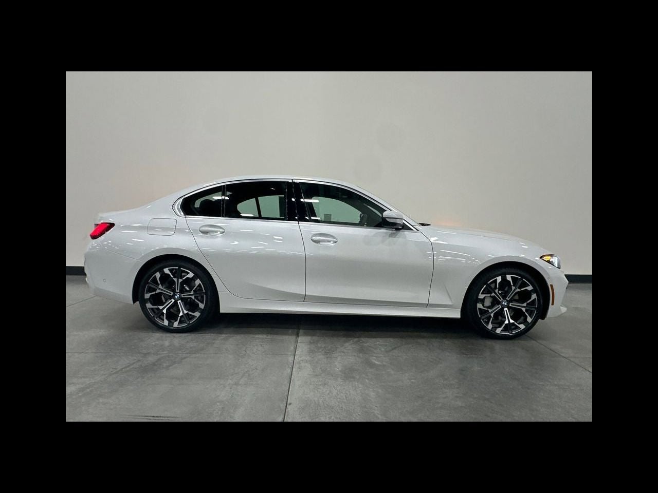 2026 BMW 3 Series 330i