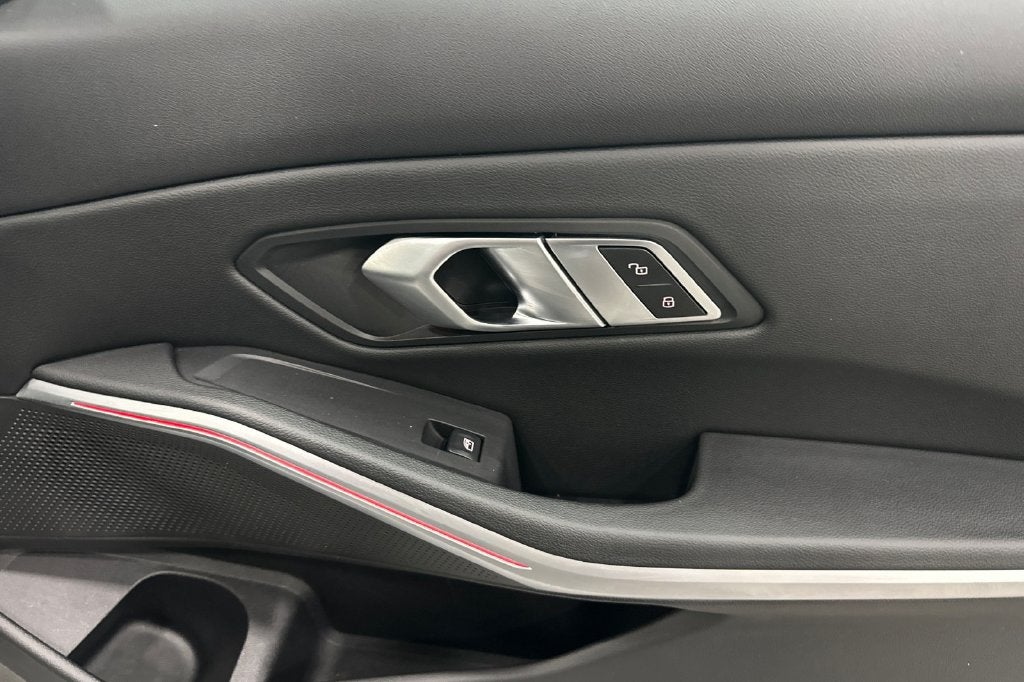 2023 BMW 3 Series 330i