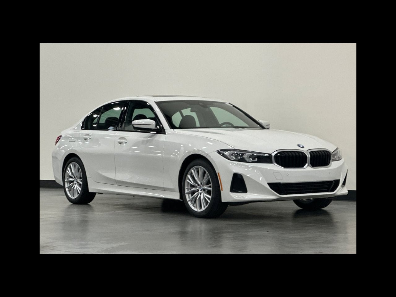 2023 BMW 3 Series 330i