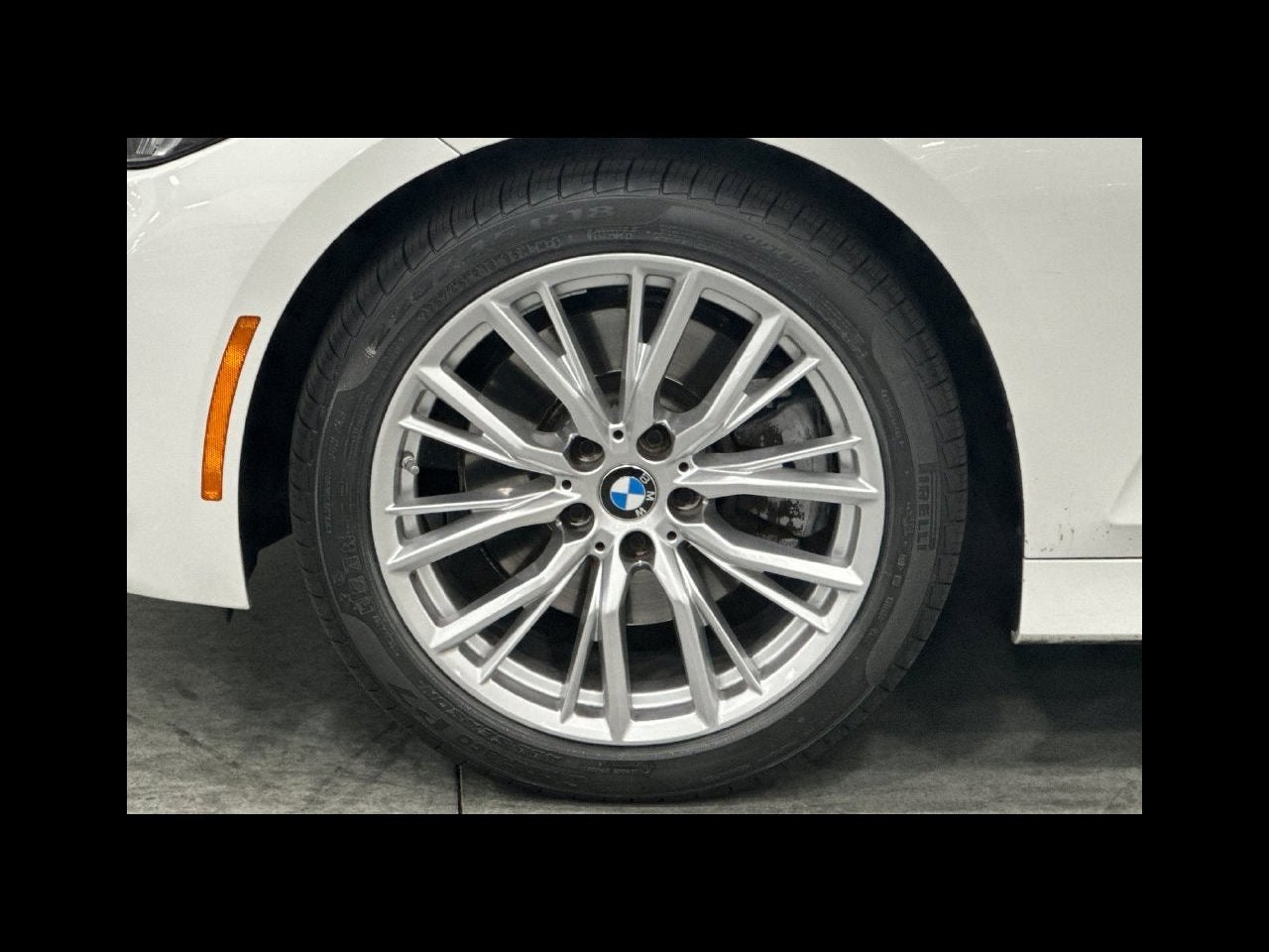 2023 BMW 3 Series 330i