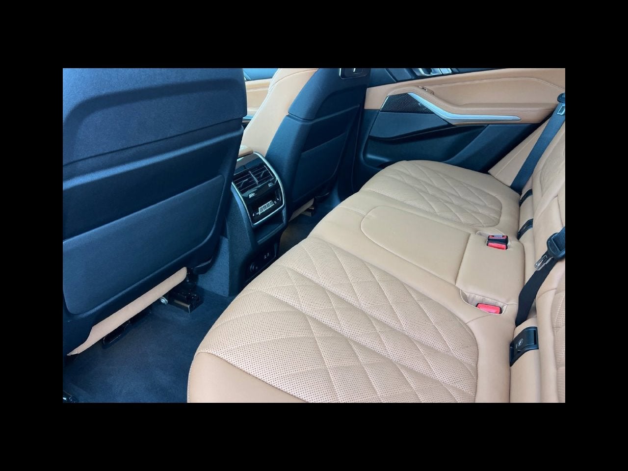 2024 BMW X5 M60i