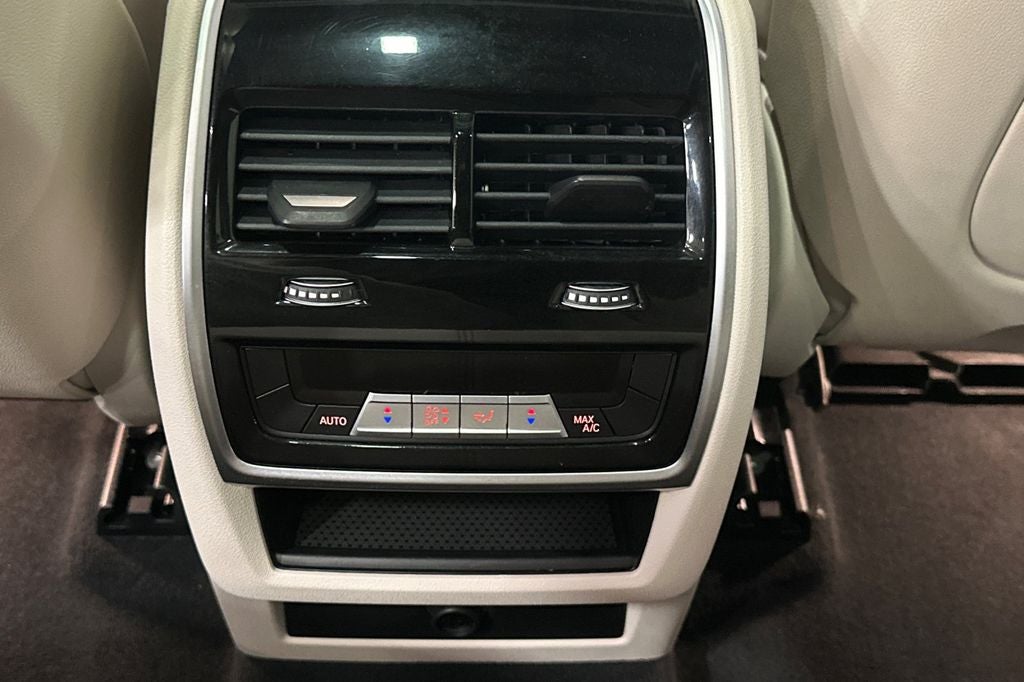 2020 BMW X5 M50i