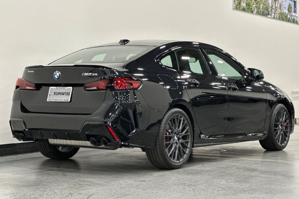 2025 BMW 2 Series M235i xDrive