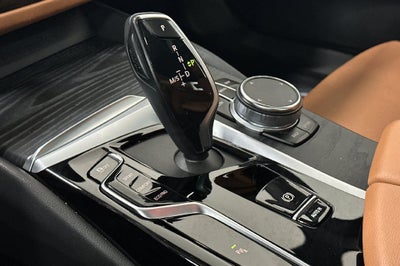 2023 BMW 5 Series 530i