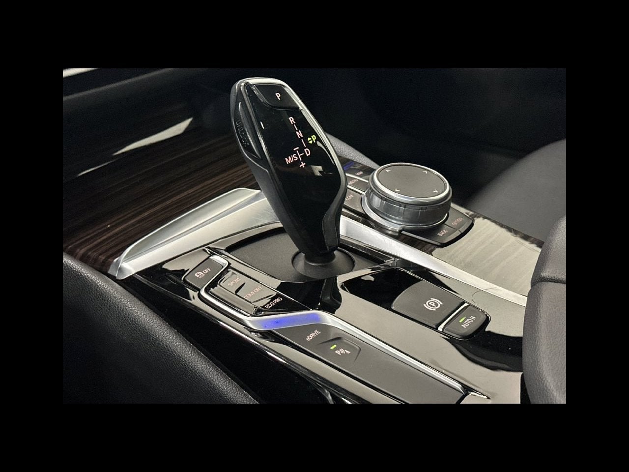 2019 BMW 5 Series 530e iPerformance
