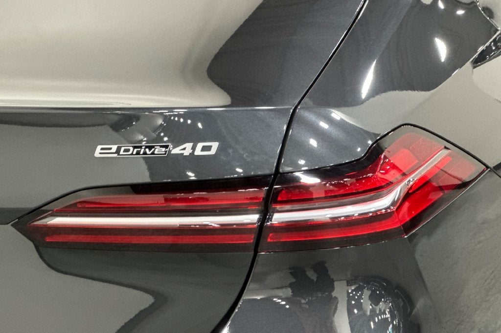 2026 BMW i5 eDrive40