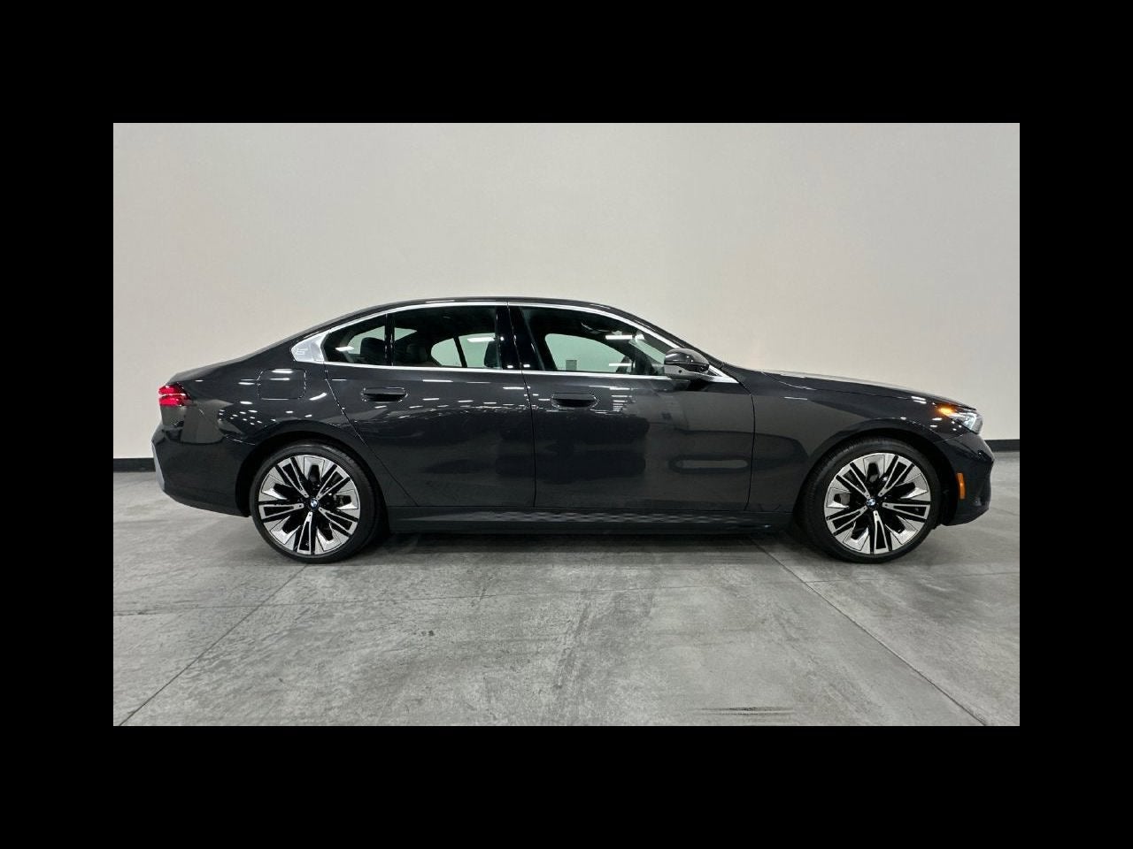 2026 BMW i5 eDrive40