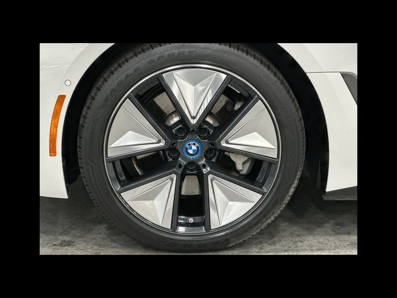 2023 BMW i4 eDrive40