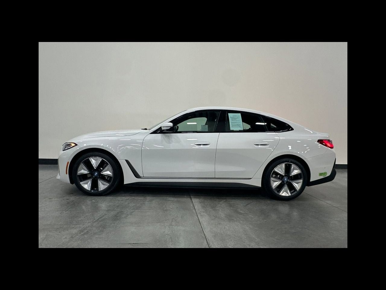 2023 BMW i4 eDrive40