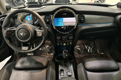 2024 MINI Cooper SE Electric Iconic