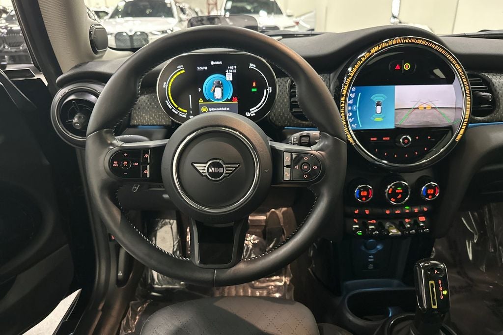 2024 MINI Cooper SE Electric Iconic