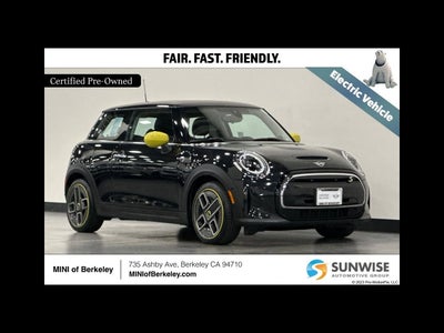 2024 MINI HARDTOP 2 DOOR Iconic