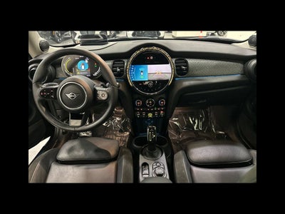 2024 MINI HARDTOP 2 DOOR Iconic