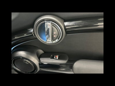 2024 MINI HARDTOP 2 DOOR Iconic