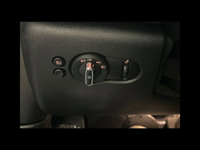 2024 MINI HARDTOP 2 DOOR Iconic