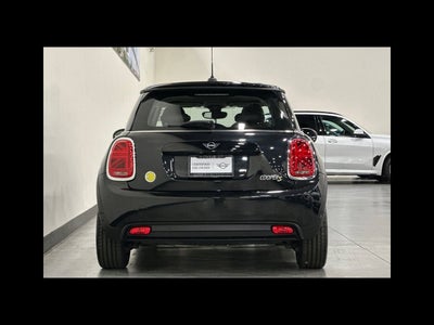 2024 MINI HARDTOP 2 DOOR Iconic