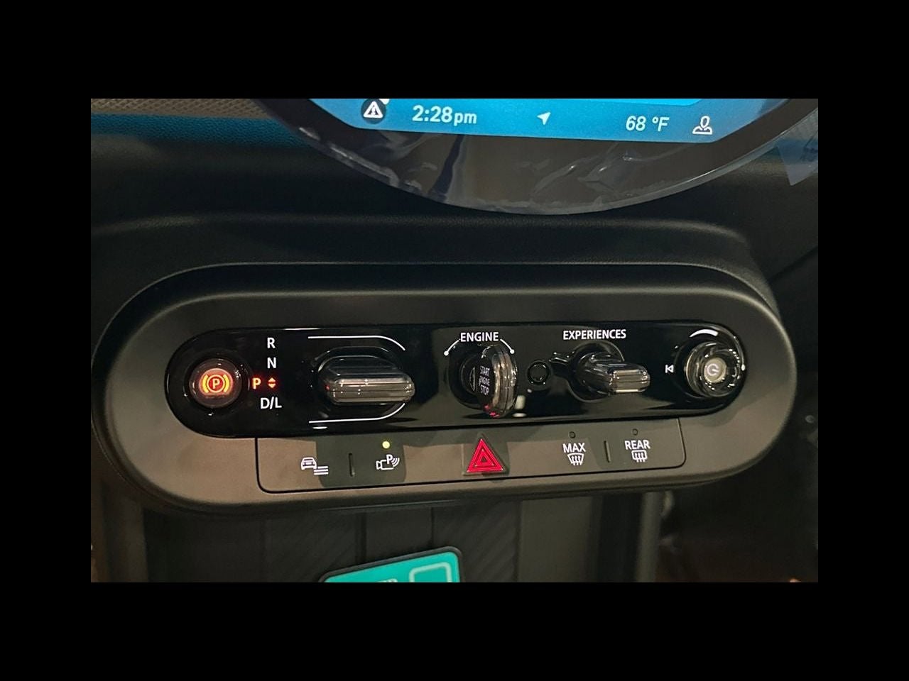 2027 MINI 2 DOOR SIGNATURE PLUS