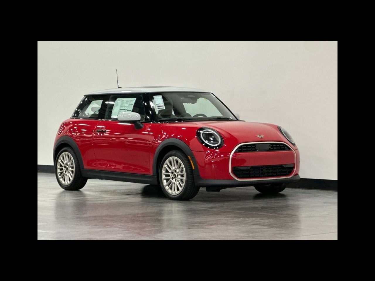 2027 MINI 2 DOOR SIGNATURE PLUS
