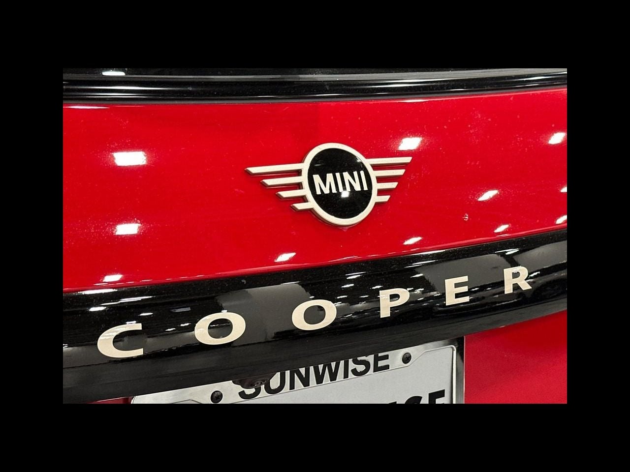 2027 MINI 2 DOOR SIGNATURE PLUS