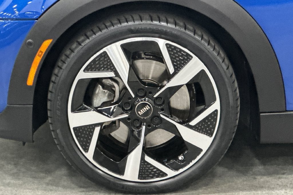 2025 MINI HARDTOP 2 DOOR OXFORD EDITION