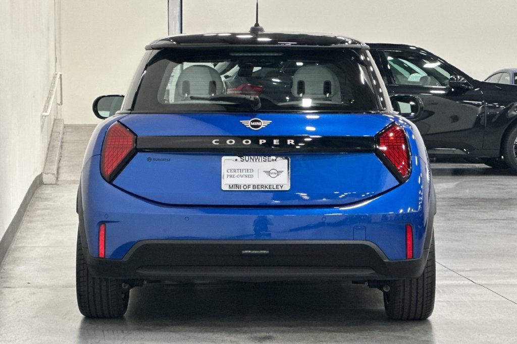 2025 MINI HARDTOP 2 DOOR OXFORD EDITION