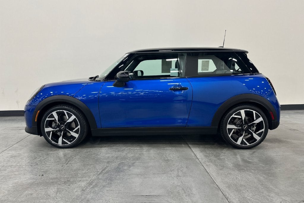 2025 MINI HARDTOP 2 DOOR OXFORD EDITION