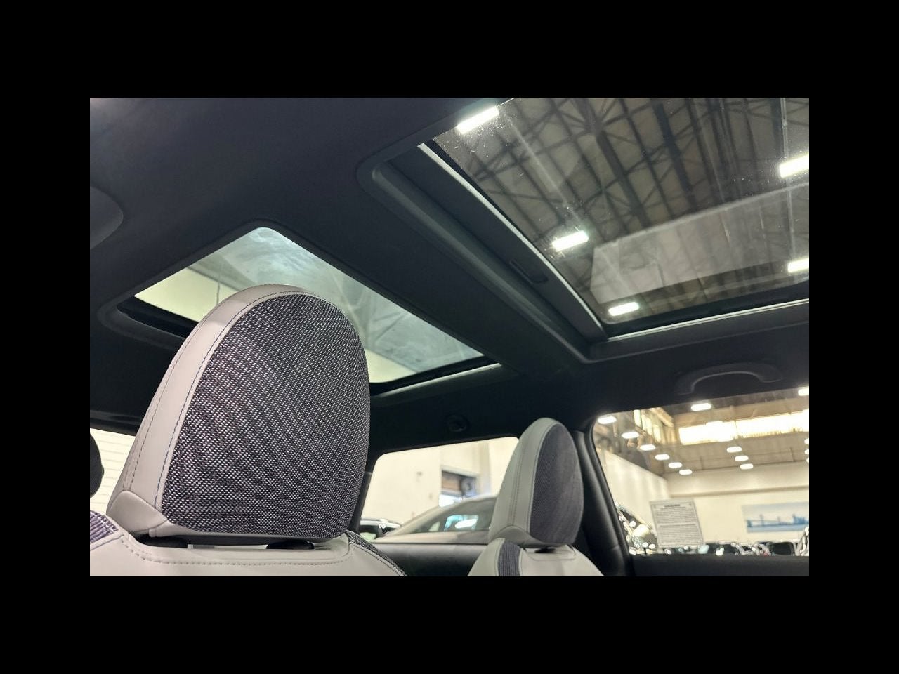 2025 MINI HARDTOP 2 DOOR OXFORD EDITION