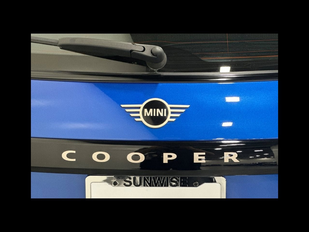 2025 MINI HARDTOP 2 DOOR OXFORD EDITION