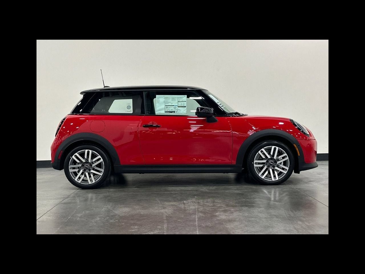 2026 MINI 2 DOOR SIGNATURE PLUS
