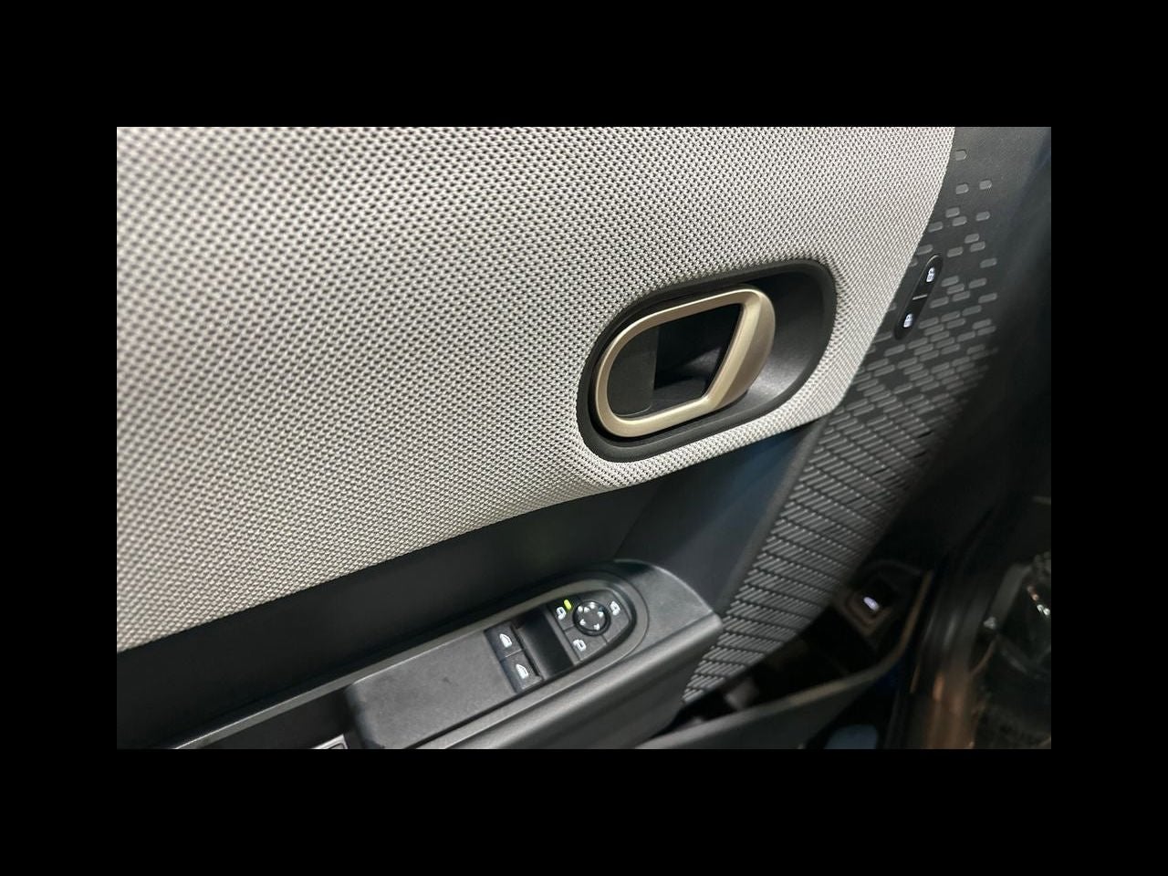 2026 MINI 2 DOOR SIGNATURE PLUS