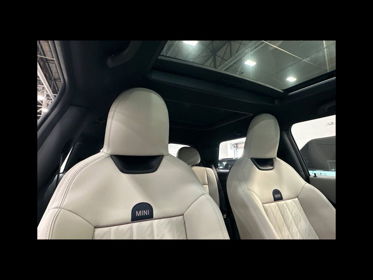 2026 MINI 2 DOOR SIGNATURE PLUS