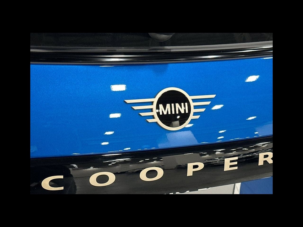 2026 MINI 2 DOOR SIGNATURE PLUS