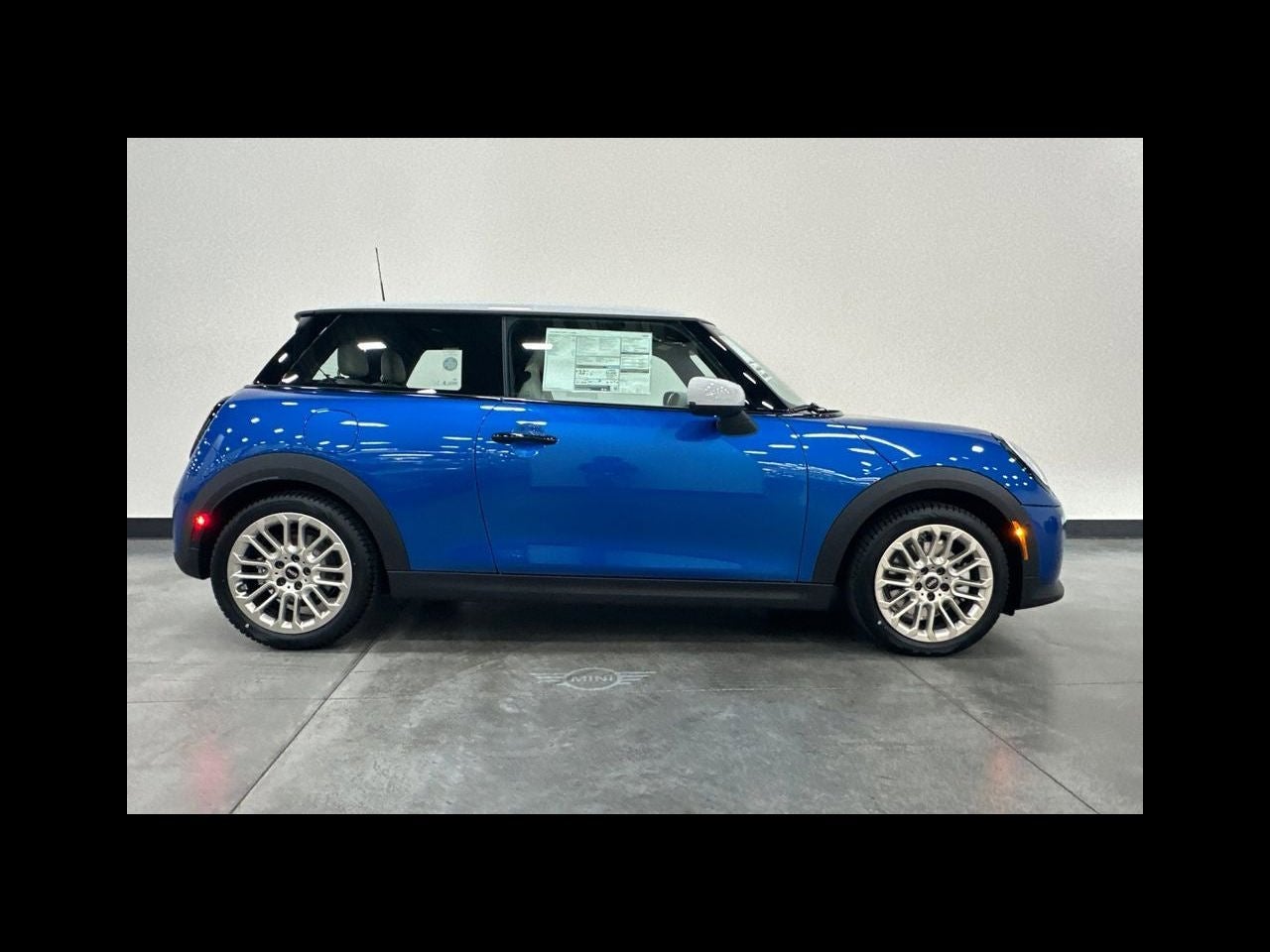 2026 MINI 2 DOOR SIGNATURE PLUS