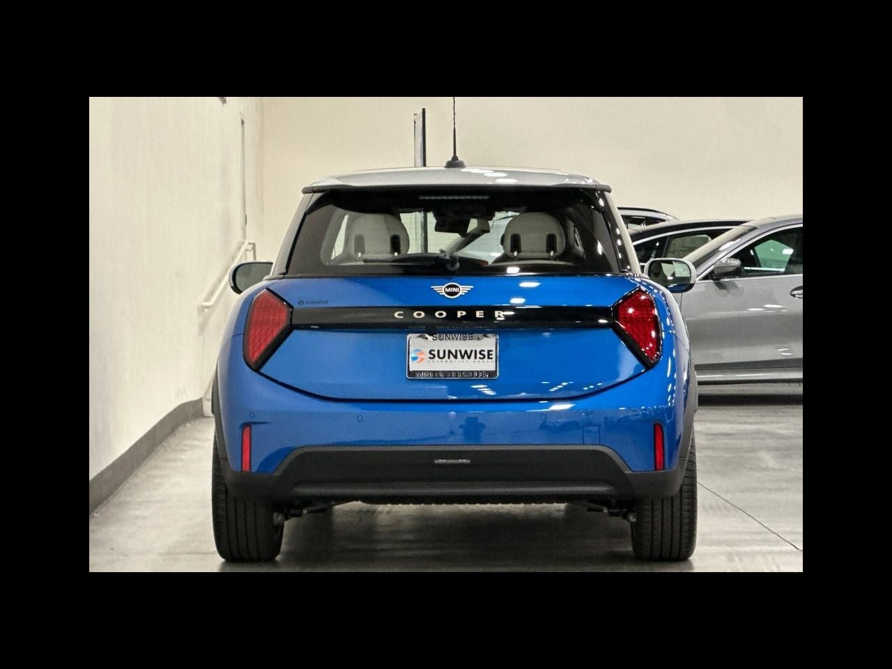2026 MINI 2 DOOR SIGNATURE PLUS