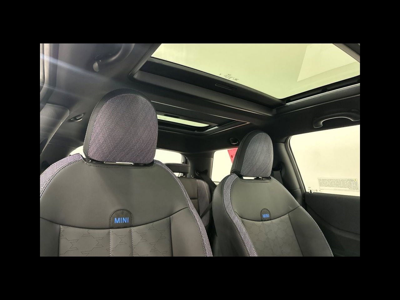 2026 MINI 2 DOOR SIGNATURE PLUS