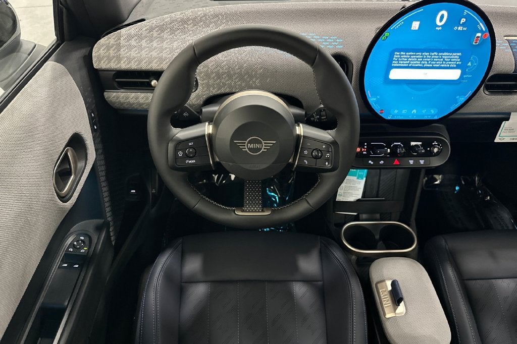 2027 MINI 2 DOOR SIGNATURE PLUS
