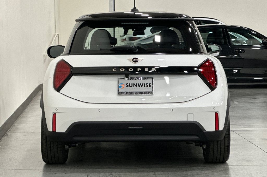 2027 MINI 2 DOOR SIGNATURE PLUS