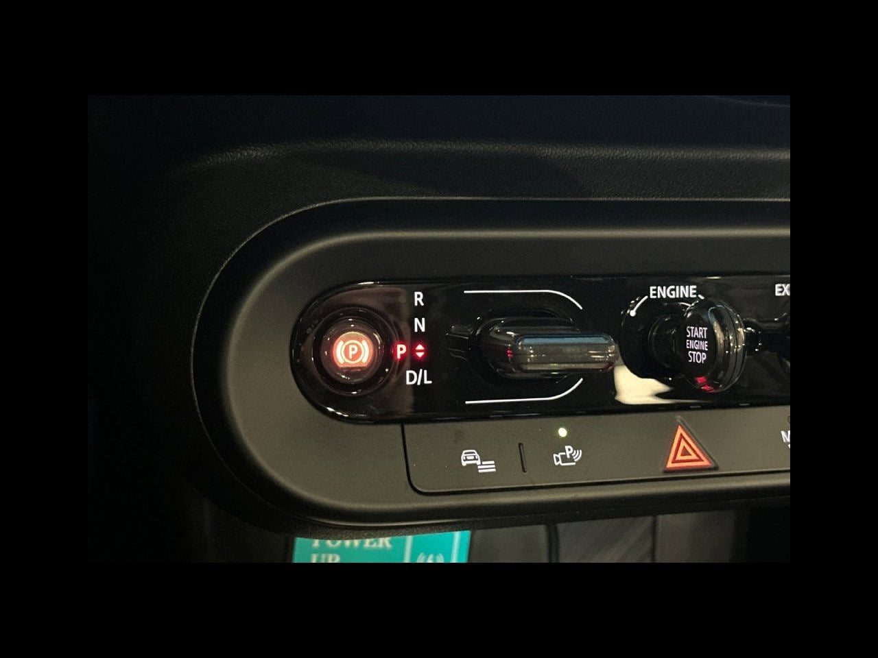 2027 MINI 2 DOOR SIGNATURE PLUS