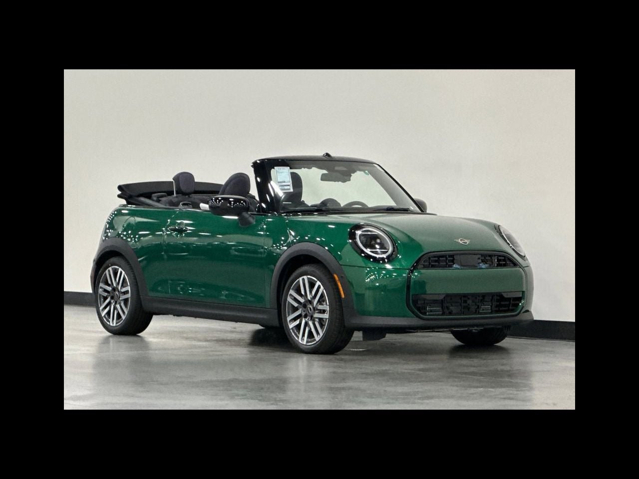2026 MINI CONVERTIBLE SIGNATURE PLUS