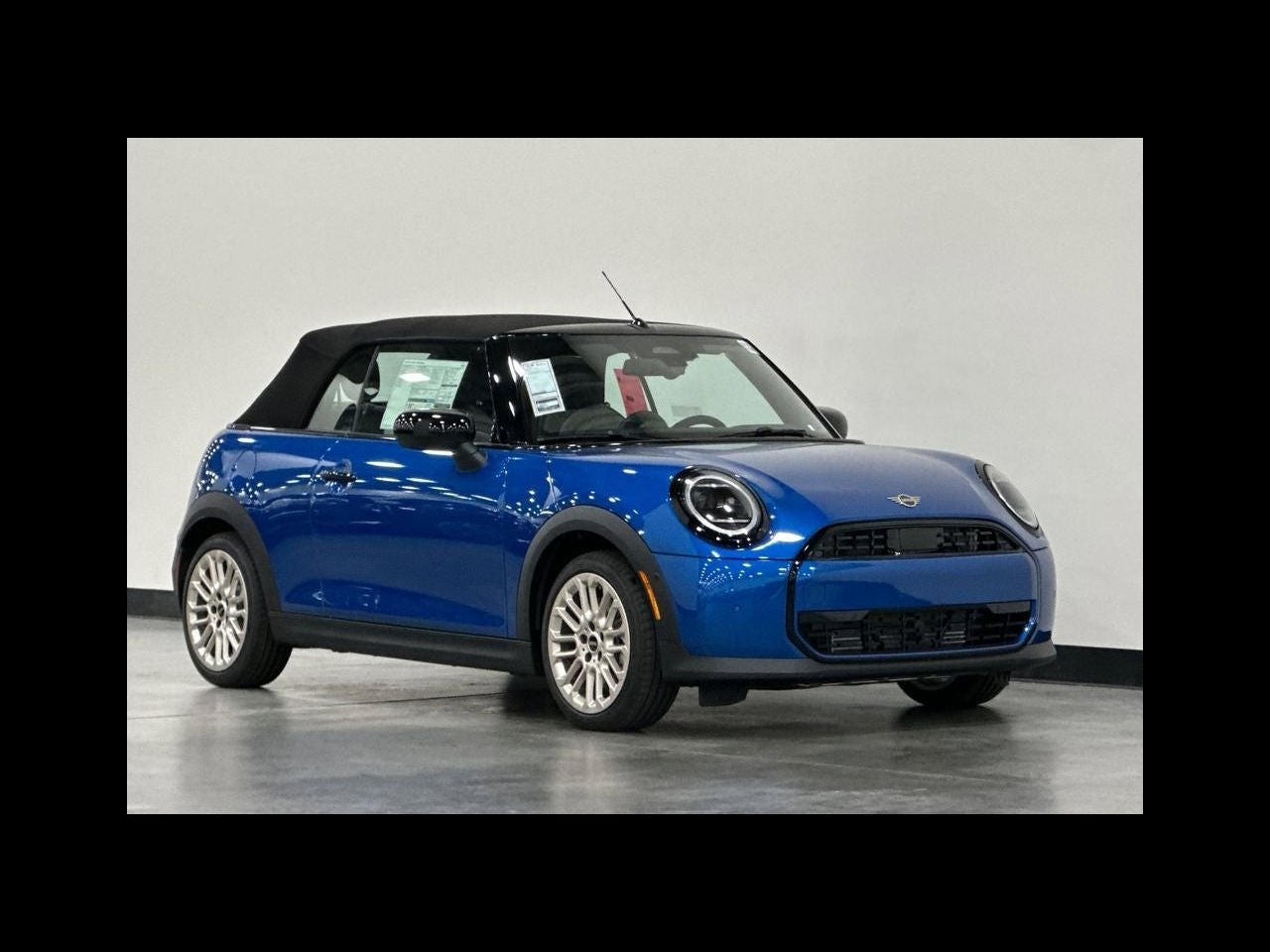 2026 MINI CONVERTIBLE SIGNATURE PLUS
