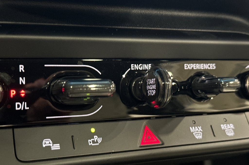 2027 MINI 2 DOOR SIGNATURE PLUS
