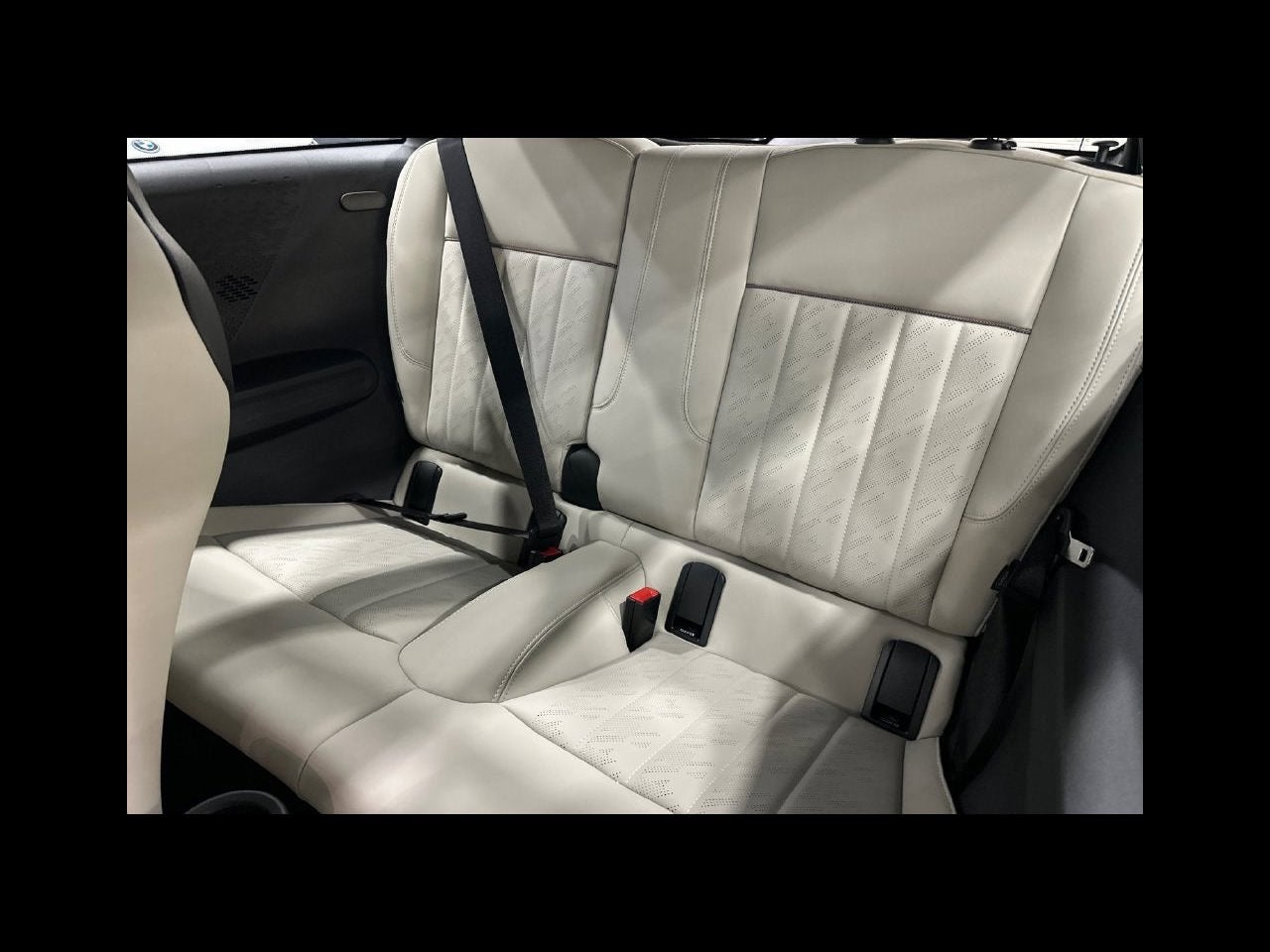2027 MINI 2 DOOR SIGNATURE PLUS