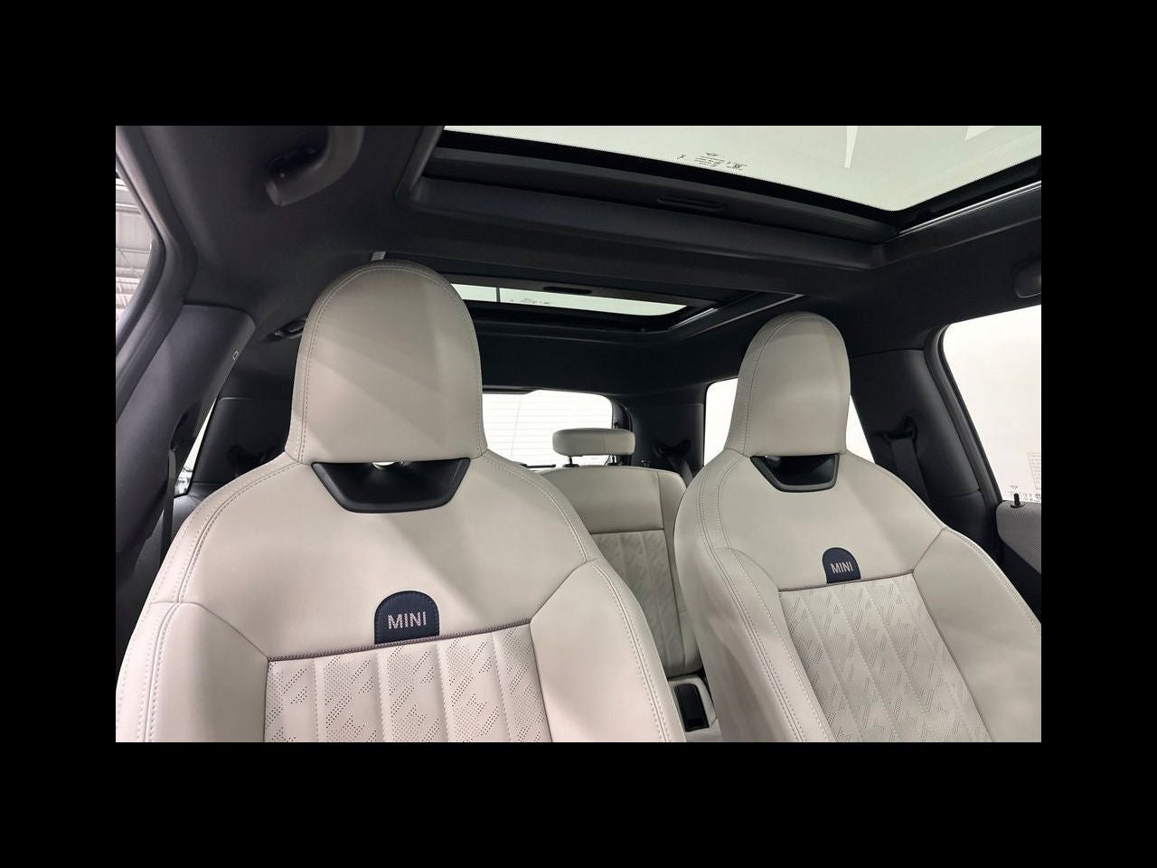 2026 MINI 2 DOOR ICONIC