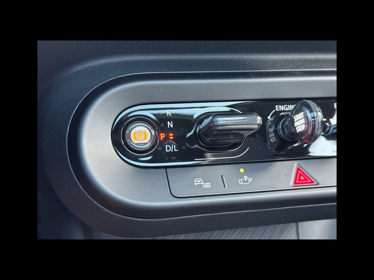 2026 MINI 2 DOOR SIGNATURE PLUS