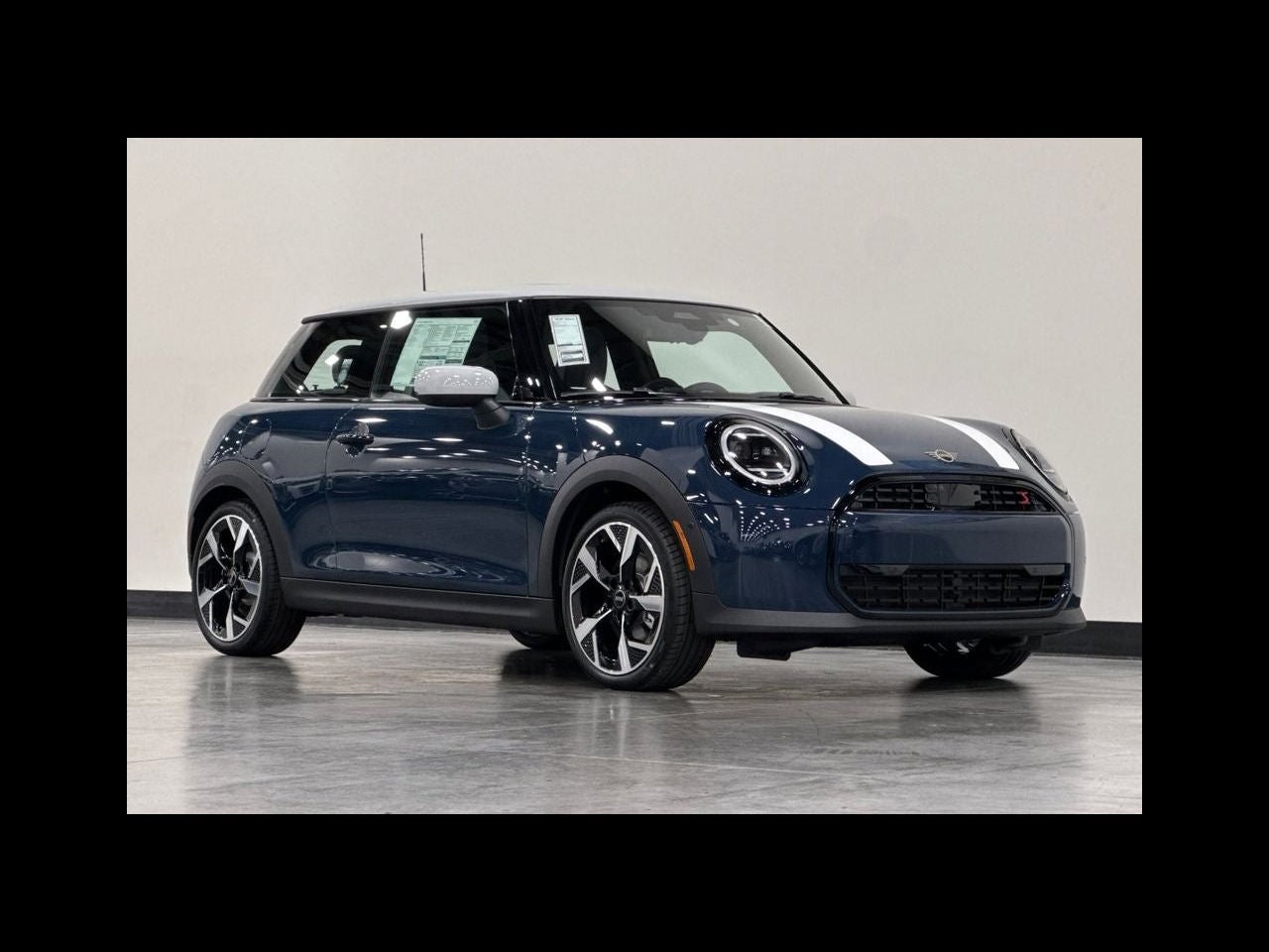 2026 MINI 2 DOOR SIGNATURE PLUS