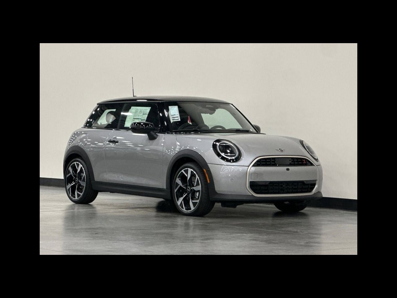 2026 MINI 2 DOOR ICONIC
