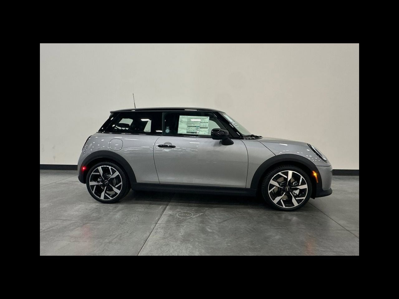 2026 MINI 2 DOOR ICONIC