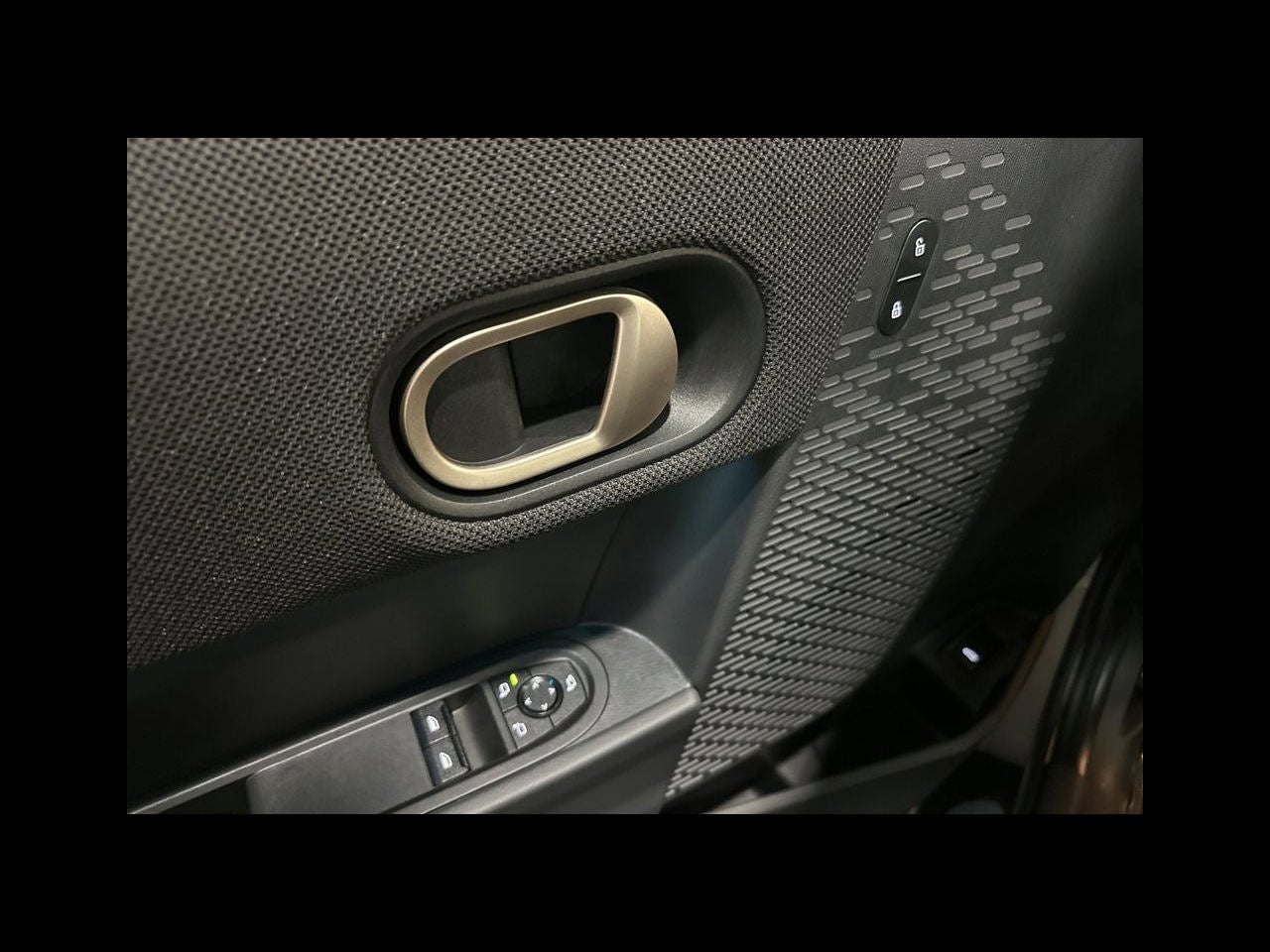 2026 MINI 2 DOOR ICONIC