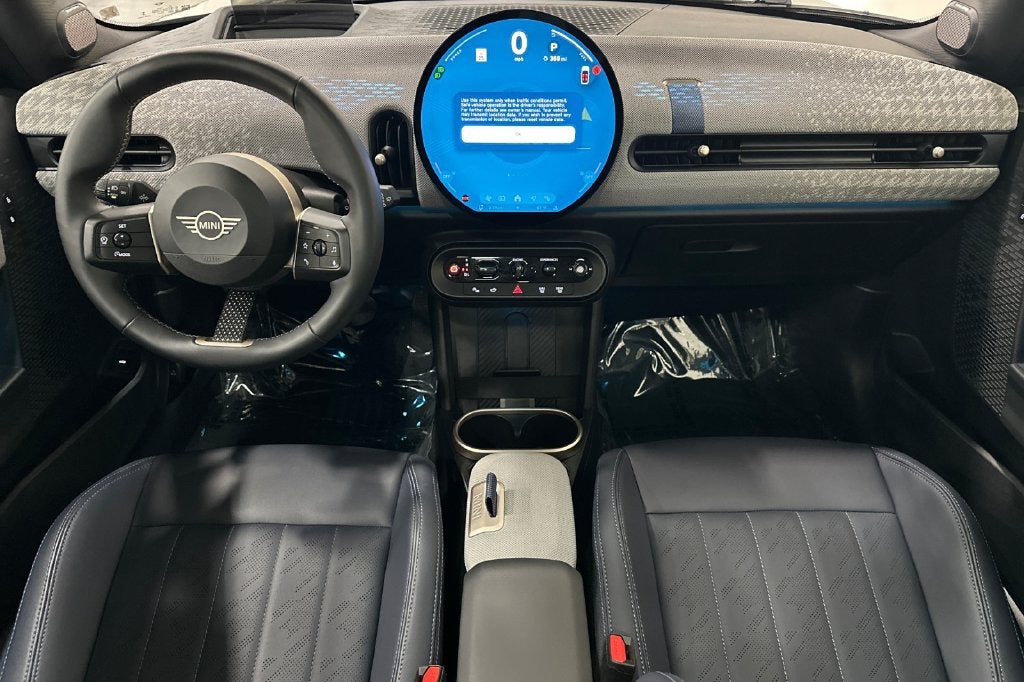 2025 MINI HARDTOP 2 DOOR Iconic