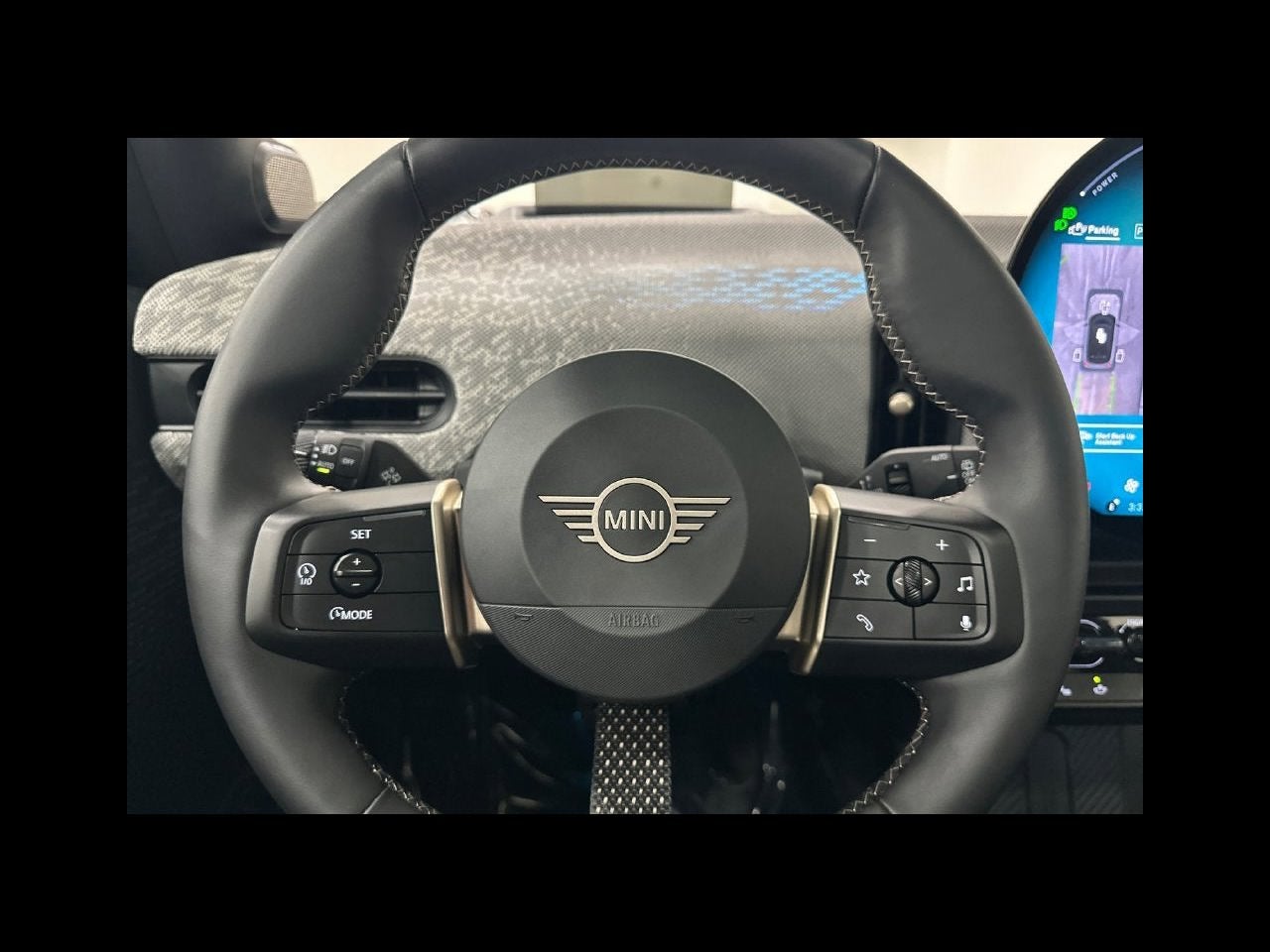2025 MINI HARDTOP 2 DOOR Iconic